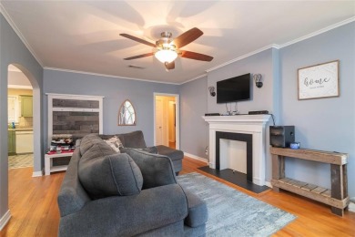 This dollhouse in Broadmoor features a charming kitchen and a on Querbes Park Golf Course in Louisiana - for sale on GolfHomes.com, golf home, golf lot