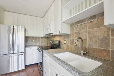 Stylishly Renovated 2-Bedroom, 2-Bath Villa in The Meadows - on The Meadows Golf and Country Club in Florida - for sale on GolfHomes.com, golf home, golf lot