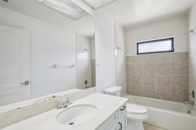 Stylishly Renovated 2-Bedroom, 2-Bath Villa in The Meadows - on The Meadows Golf and Country Club in Florida - for sale on GolfHomes.com, golf home, golf lot