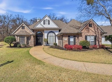 CONTINGENT - CONTINUE TO SHOW! OPEN HOUSE SUNDAY - March 8th on The Golf Club At StoneBridge in Louisiana - for sale on GolfHomes.com, golf home, golf lot