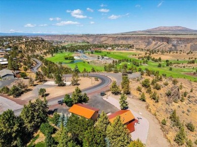 This home is not a drive bye and see this beautiful home on the on Crooked River Ranch Golf Club in Oregon - for sale on GolfHomes.com, golf home, golf lot