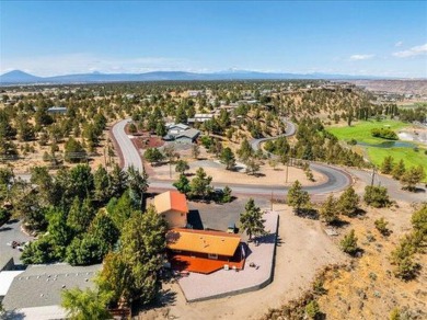 This home is not a drive bye and see this beautiful home on the on Crooked River Ranch Golf Club in Oregon - for sale on GolfHomes.com, golf home, golf lot