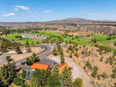 This home is not a drive bye and see this beautiful home on the on Crooked River Ranch Golf Club in Oregon - for sale on GolfHomes.com, golf home, golf lot