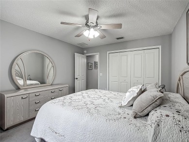 Under contract-accepting backup offers. SIGNIFICANT PRICE on The Links of Spruce Creek in Florida - for sale on GolfHomes.com, golf home, golf lot