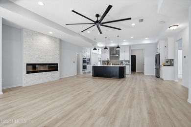 *Eagle Landing Gem - Better Than a Model* Welcome to that on Eagle Landing Golf Club in Florida - for sale on GolfHomes.com, golf home, golf lot