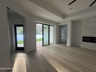 *Eagle Landing Gem - Better Than a Model* Welcome to that on Eagle Landing Golf Club in Florida - for sale on GolfHomes.com, golf home, golf lot