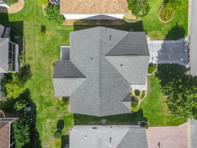 Under contract-accepting backup offers. SIGNIFICANT PRICE on The Links of Spruce Creek in Florida - for sale on GolfHomes.com, golf home, golf lot