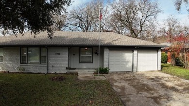 Wonderful home with updated kitchen, conveniently located near on Keeton Park Golf Course in Texas - for sale on GolfHomes.com, golf home, golf lot