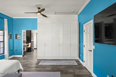 FULLY FURNISHED 5 bedroom 4 bathroom luxurious pool home sits in on Spruce Creek Golf Club in Florida - for sale on GolfHomes.com, golf home, golf lot