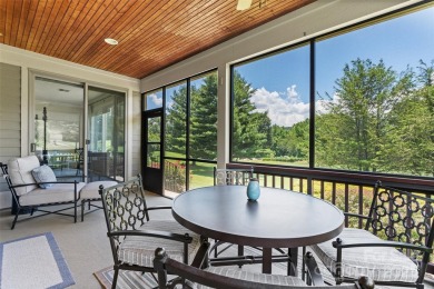 Beautiful 3BD/2BA townhome overlooking the 5th hole at Laurel on Laurel Ridge Country Club in North Carolina - for sale on GolfHomes.com, golf home, golf lot