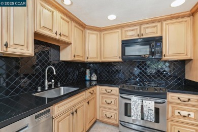 Welcome to this lovely 2 bedroom/ 1 bathroom Sonoma Model on Rossmoor Golf Course in California - for sale on GolfHomes.com, golf home, golf lot