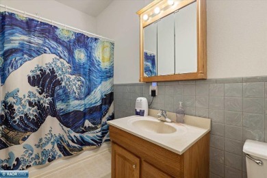 This charming 2-bedroom, 1-bath home is all about easy living on Hibbing Municipal Golf Course in Minnesota - for sale on GolfHomes.com, golf home, golf lot