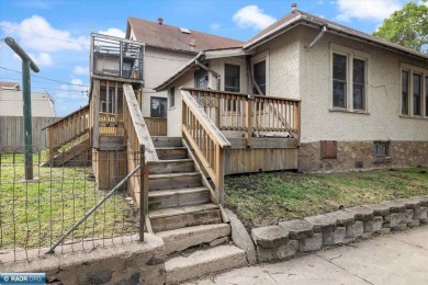 This charming 2-bedroom, 1-bath home is all about easy living on Hibbing Municipal Golf Course in Minnesota - for sale on GolfHomes.com, golf home, golf lot