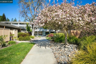 Welcome to this lovely 2 bedroom/ 1 bathroom Sonoma Model on Rossmoor Golf Course in California - for sale on GolfHomes.com, golf home, golf lot