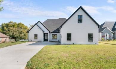 Experience luxury living in this custom-built home overlooking on Kings Creek Golf Club in Texas - for sale on GolfHomes.com, golf home, golf lot