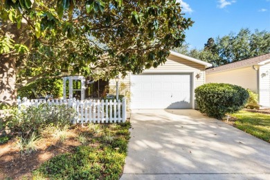 Lovely 2/2 Colony Patio Home in Villa Vera Cruz in the Village on El Diablo Executive Golf Course in Florida - for sale on GolfHomes.com, golf home, golf lot