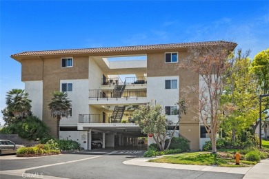 Welcome, Home to this BEAUTIFUL REMODELED *GARDEN VILLA* Model on Leisure Village Par 3 Golf Course in California - for sale on GolfHomes.com, golf home, golf lot