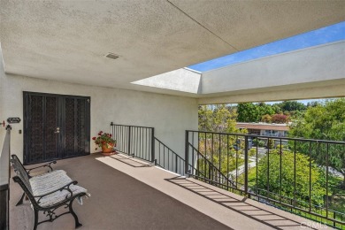 Welcome, Home to this BEAUTIFUL REMODELED *GARDEN VILLA* Model on Leisure Village Par 3 Golf Course in California - for sale on GolfHomes.com, golf home, golf lot