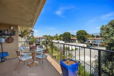 Welcome, Home to this BEAUTIFUL REMODELED *GARDEN VILLA* Model on Leisure Village Par 3 Golf Course in California - for sale on GolfHomes.com, golf home, golf lot