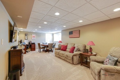 Beautiful 3+ Bedroom Townhome with over 3000 sq ft of finished on RedTail Golf Club in Illinois - for sale on GolfHomes.com, golf home, golf lot