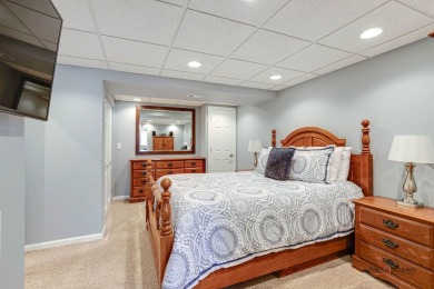 Beautiful 3+ Bedroom Townhome with over 3000 sq ft of finished on RedTail Golf Club in Illinois - for sale on GolfHomes.com, golf home, golf lot