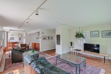 ATTENTION BUILDERS, DEVELOPERS, AND LARGE ESTATE SEEKERS! THIS on Inverness Golf Club in Illinois - for sale on GolfHomes.com, golf home, golf lot
