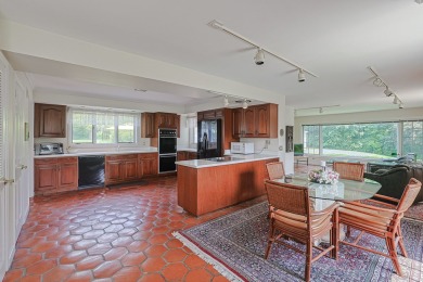 ATTENTION BUILDERS, DEVELOPERS, AND LARGE ESTATE SEEKERS! THIS on Inverness Golf Club in Illinois - for sale on GolfHomes.com, golf home, golf lot