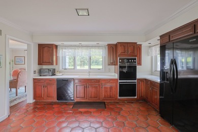 ATTENTION BUILDERS, DEVELOPERS, AND LARGE ESTATE SEEKERS! THIS on Inverness Golf Club in Illinois - for sale on GolfHomes.com, golf home, golf lot