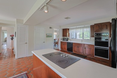 ATTENTION BUILDERS, DEVELOPERS, AND LARGE ESTATE SEEKERS! THIS on Inverness Golf Club in Illinois - for sale on GolfHomes.com, golf home, golf lot