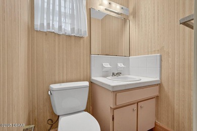 Incredible value in the highly desirable Tomoka Oaks on Tomoka Oaks Golf and Country Club in Florida - for sale on GolfHomes.com, golf home, golf lot