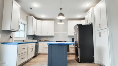 Stunning New Construction with Golf Course & Mountain Views on Country Club of Bristol in Tennessee - for sale on GolfHomes.com, golf home, golf lot