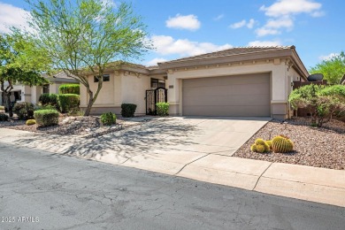 Welcome to country club living at its finest! Perfectly on Anthem Golf and Country Club  in Arizona - for sale on GolfHomes.com, golf home, golf lot