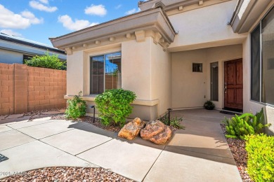 Welcome to country club living at its finest! Perfectly on Anthem Golf and Country Club  in Arizona - for sale on GolfHomes.com, golf home, golf lot