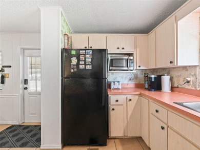 20 K price reduction need to sell This charming 2-bedroom on El Diablo Executive Golf Course in Florida - for sale on GolfHomes.com, golf home, golf lot