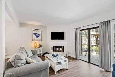This charming two bedroom, two bath villa offers the perfect on Shipyard Golf Club in South Carolina - for sale on GolfHomes.com, golf home, golf lot