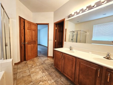 Rare find!! Highly sought after Ranch with full finished walkout on Foxford Hills Golf Club in Illinois - for sale on GolfHomes.com, golf home, golf lot