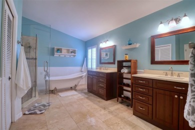 Bright and beautifully chic aptly describes this pristine 5 on East Lake Woodlands Country Club in Florida - for sale on GolfHomes.com, golf home, golf lot