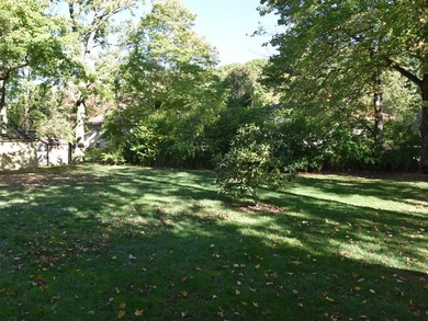 Welcome home to this spacious, meticulously maintained on Hailwood Golf Club in Pennsylvania - for sale on GolfHomes.com, golf home, golf lot