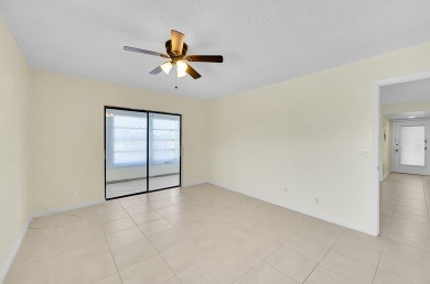 SELLER MOTIVATED-BRING REASONABLE OFFERS! Deluxe corner on Kings Point Golf -Flanders Way in Florida - for sale on GolfHomes.com, golf home, golf lot