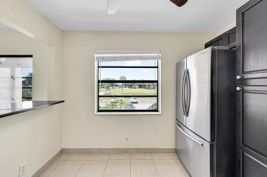 SELLER MOTIVATED-BRING REASONABLE OFFERS! Deluxe corner on Kings Point Golf -Flanders Way in Florida - for sale on GolfHomes.com, golf home, golf lot