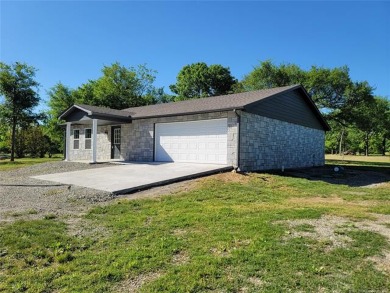 BRAND NEW HOME UNDER $100/SQ FT!   on Fountainhead State Park Golf Course in Oklahoma - for sale on GolfHomes.com, golf home, golf lot