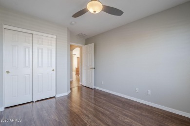 Welcome to your RETREAT! This SPLIT 2-BR/2 bath home is in the on Lone Tree Golf Club in Arizona - for sale on GolfHomes.com, golf home, golf lot