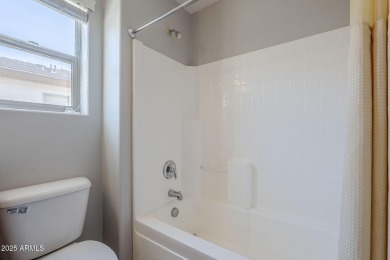 Welcome to your RETREAT! This SPLIT 2-BR/2 bath home is in the on Lone Tree Golf Club in Arizona - for sale on GolfHomes.com, golf home, golf lot