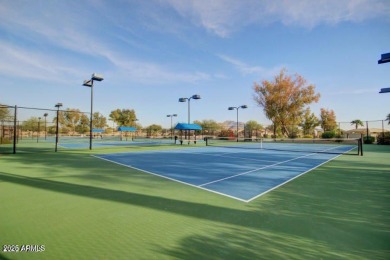 Welcome to your RETREAT! This SPLIT 2-BR/2 bath home is in the on Lone Tree Golf Club in Arizona - for sale on GolfHomes.com, golf home, golf lot