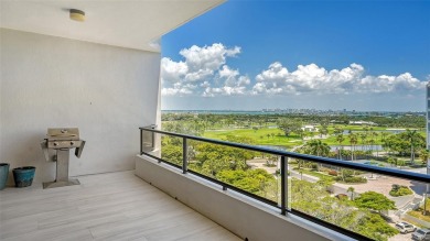 Sanctuary penthouse with spectacular views of the Gulf of Mexico on Longboat Key Golf Club in Florida - for sale on GolfHomes.com, golf home, golf lot