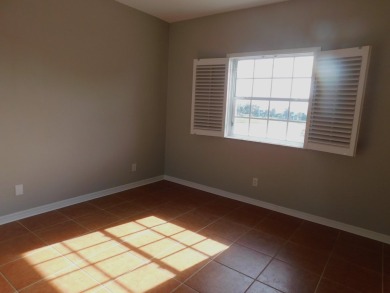 LOOKING FOR A WONDERFUL CONDO?  THIS IS IT!  COME SEE THIS 3 on Gator Trace Golf and Country Club in Florida - for sale on GolfHomes.com, golf home, golf lot