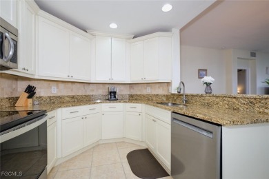 Beautiful 3 bedroom end unit condo in Lexington Country Club's on Lexington Country Club in Florida - for sale on GolfHomes.com, golf home, golf lot