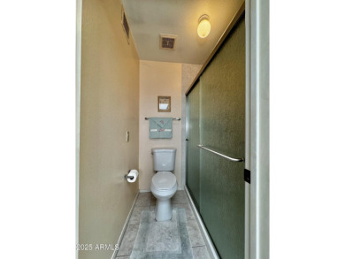 Three bed, 2 bath, den, 1,626 sq ft townhouse in the vibrant on Oakwood Golf Club  in Arizona - for sale on GolfHomes.com, golf home, golf lot