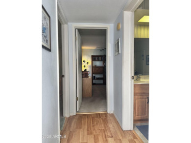 Three bed, 2 bath, den, 1,626 sq ft townhouse in the vibrant on Oakwood Golf Club  in Arizona - for sale on GolfHomes.com, golf home, golf lot