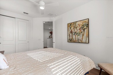 Gorgeous end-unit townhome with 3 spacious bedrooms, 2.5 on Eagle Creek Golf Club in Florida - for sale on GolfHomes.com, golf home, golf lot